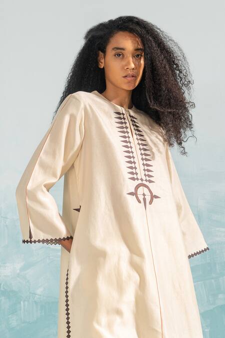 Ikai By Ragini Ahuja_Beige Cotton, Silk, Chanderi Applique Round Neck Nile Work Kurta_Online_at_Aza_Fashions
