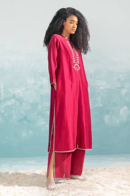 Buy_Ikai By Ragini Ahuja_Pink Cotton, Silk, Chanderi Round Neck, Keyhole Nile Tribal Applique Work Kurta_Online_at_Aza_Fashions