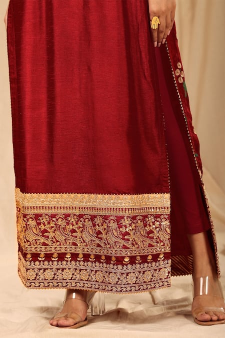 Shop_Masaba_Red Silk Embroidery Round Neck Spring Blossom Kurta Set _Online_at_Aza_Fashions