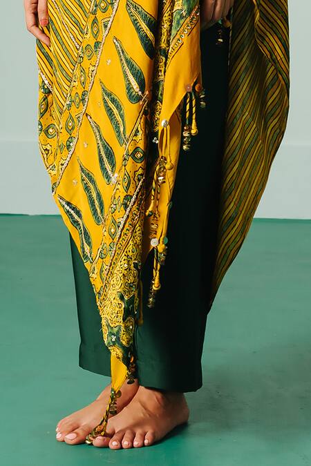 Shop Prahnaaya Yellow Satin Sequins, Zari Round Neck Hand Block Print Kaftan And Pant Set Online at Aza Fashions Shop_Prahnaaya_Yellow Satin Sequins, Zari Round Neck Hand Block Print Kaftan And Pant Set _Online_at_Aza_Fashions