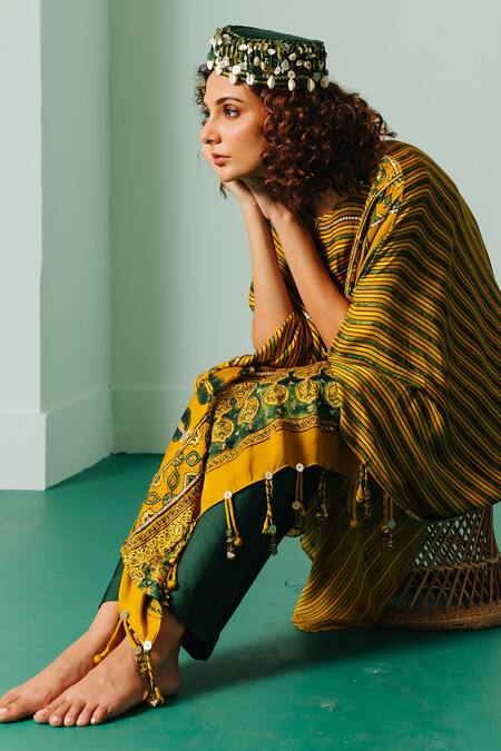 Prahnaaya Yellow Satin Sequins, Zari Round Neck Hand Block Print Kaftan And Pant Set Online at Aza Fashions Prahnaaya_Yellow Satin Sequins, Zari Round Neck Hand Block Print Kaftan And Pant Set _Online_at_Aza_Fashions