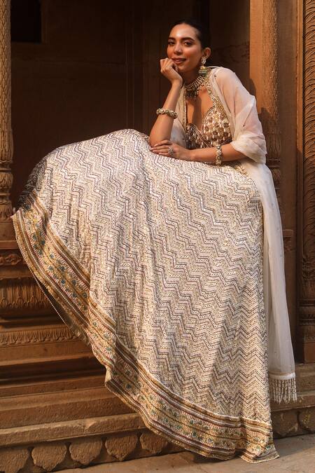 Dheeru Taneja Ivory Georgette, Net Pearls, Mirrors, Mehak Embroidered Bridal Lehenga Set Online at Aza Fashions Dheeru Taneja_Ivory Georgette, Net Pearls, Mirrors, Mehak Embroidered Bridal Lehenga Set _Online_at_Aza_Fashions