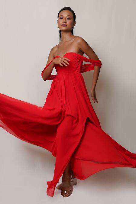 Pinup By Astha Red Georgette, Crepe Sweetheart Neck Off Shoulder Pleated Gown at Aza Fashions Pinup By Astha_Red Georgette, Crepe Sweetheart Neck Off Shoulder Pleated Gown _at_Aza_Fashions