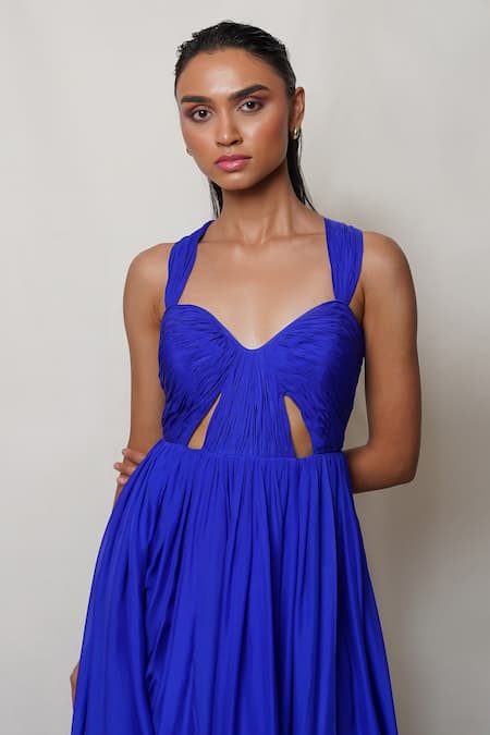 Pinup By Astha Blue Pure Flat Chiffon Lining Butter Crepe Sweetheart Neckline Front Slit Gown at Aza Fashions Pinup By Astha_Blue Pure Flat Chiffon Lining Butter Crepe Sweetheart Neckline Front Slit Gown _at_Aza_Fashions