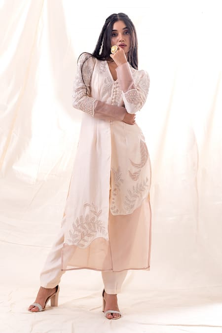PIRI INDIA Ivory Chanderi, Organza Embroidery V-neck Kurta And Straight Pant Set Online at Aza Fashions PIRI INDIA_Ivory Chanderi, Organza Embroidery V-neck Kurta And Straight Pant Set _Online_at_Aza_Fashions