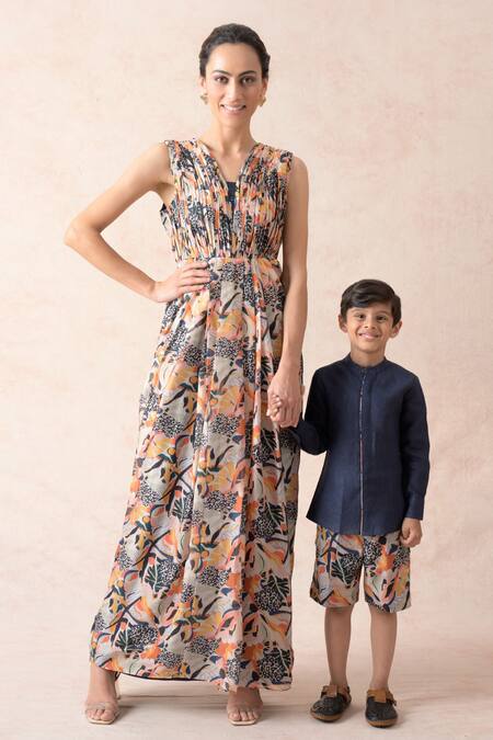 Thetaa Blue Cotton, Linen Solid Shirt With Abstract Print Shorts Online at Aza Fashions Thetaa_Blue Cotton, Linen Solid Shirt With Abstract Print Shorts _Online_at_Aza_Fashions