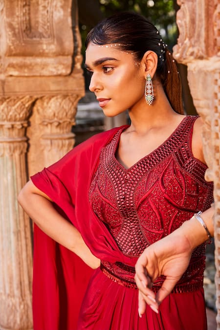 Mehak Murpana Red , Lining Butter Geometric Leaf Bodice Embroidered Saree Gown Online at Aza Fashions Mehak Murpana_Red , Lining Butter Geometric Leaf Bodice Embroidered Saree Gown _Online_at_Aza_Fashions