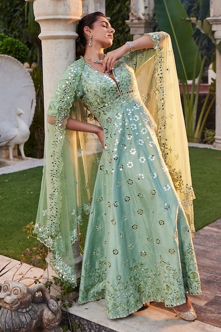 Mehak Murpana_Green Net Mirrors, Embroidery Plunge Neck Floral And Anarkali With Dupatta _Online_at_Aza_Fashions