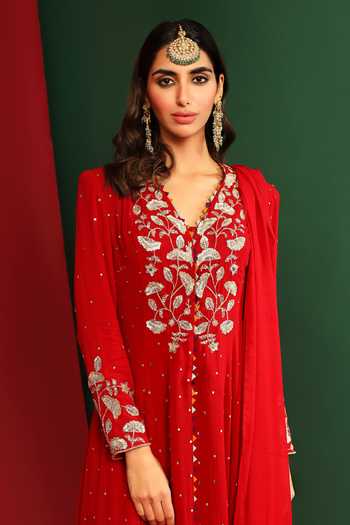 Buy_Mahima Mahajan_Red Georgette, Cotton Satin Lycra And Shantoon Reya Floral Embroidered Kurta Set_Online_at_Aza_Fashions