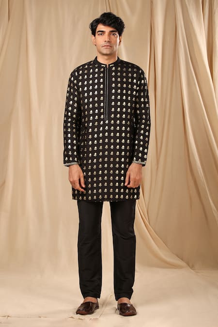 Masaba_Black Silk Brooches Wallflower Print Kurta _Online_at_Aza_Fashions
