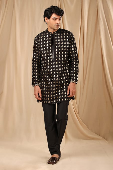 Shop_Masaba_Black Silk Brooches Wallflower Print Kurta _Online_at_Aza_Fashions