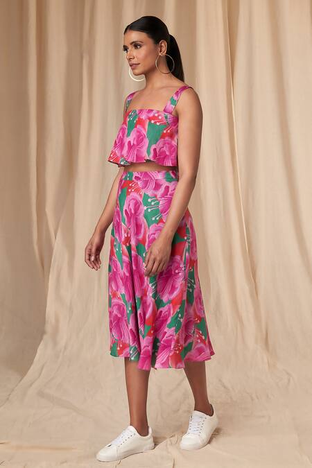 Masaba_Green Linen, Bamboo Square Neck Bloomerang Print Crop Top And Skirt Set _Online_at_Aza_Fashions
