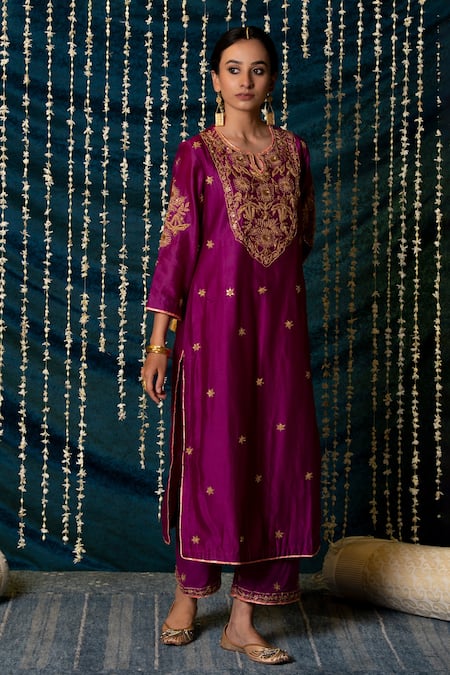 Shop Maison Shefali Purple Chanderi Silk, Modal Embroidery, Zari Split V-neck Ratti Hand Kurta Set Online at Aza Fashions Shop_Maison Shefali_Purple Chanderi Silk, Modal Embroidery, Zari Split V-neck Ratti Hand Kurta Set _Online_at_Aza_Fashions