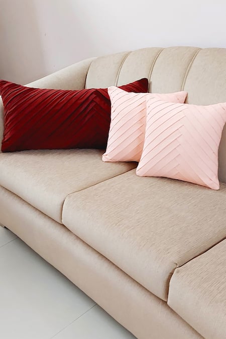 Throwpillow_Maroon Blend Of Cotton And Polyester Pleated Cushion Cover_Online_at_Aza_Fashions