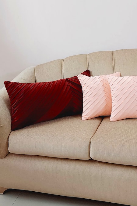 Buy_Throwpillow_Maroon Blend Of Cotton And Polyester Pleated Cushion Cover_Online_at_Aza_Fashions