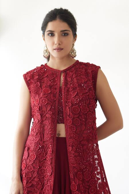 Buy_Mishru_Red Organza Embroidery Round Neck Ember 3d Floral Jacket Lehenga Set _Online_at_Aza_Fashions