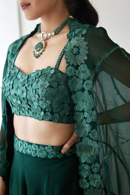 Buy_Mishru_Green Organza Embroidery Sweetheart Neck Leia Cape And Flared Pant Set _Online_at_Aza_Fashions