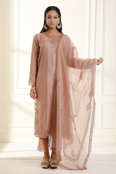 Buy Omana By Ranjana Bothra Beige Chanderi, Organza Embroidery, Tassels Boat Neck Farah Placement Kurta Set Online at Aza Fashions Buy_Omana By Ranjana Bothra_Beige Chanderi, Organza Embroidery, Tassels Boat Neck Farah Placement Kurta Set _Online_at_Aza_Fashions