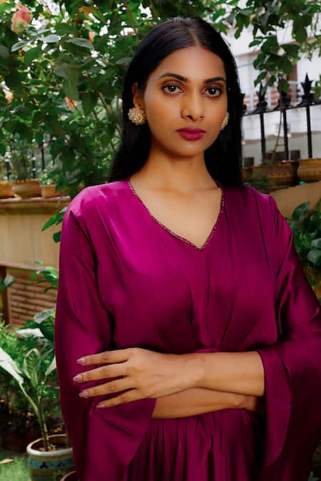 Omana By Ranjana Bothra_Purple Satin Sequins V-neck Mulburry Flared Gown _Online_at_Aza_Fashions