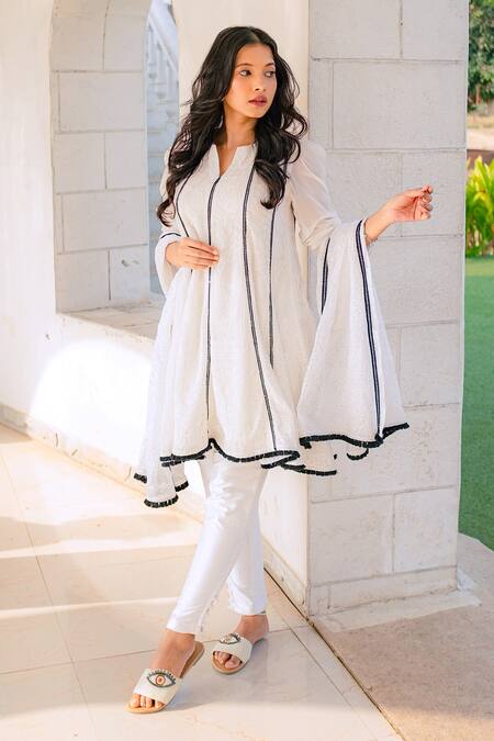 Shop_Monk & Mei By Sonia Anand_White Georgette Embroidery Keyhole Neck Chikankari Anarkali And Pant Set _Online_at_Aza_Fashions