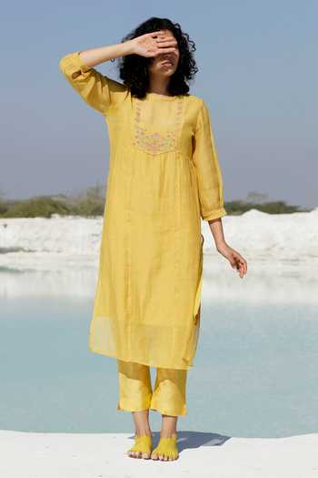 Tatwa_Yellow Handloom Cotton, Viscose, Silk Embroidery Chanderi Zari Kurta And Pant Set _at_Aza_Fashions
