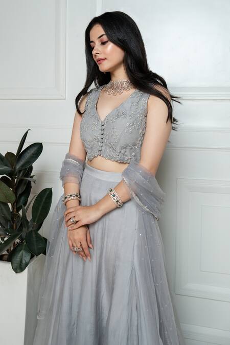 Buy_Ewaz_Grey Organza, Net Sequin, Bead, Cutdhana V Neck Embroidered Lehenga Set _Online_at_Aza_Fashions