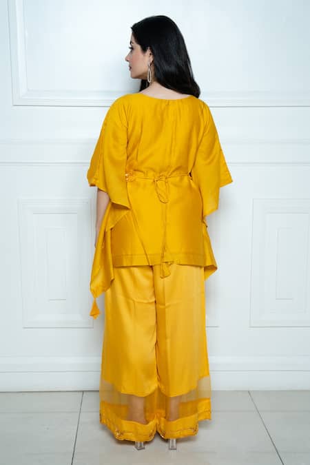 Ewaz Embroidered Yoke Kaftan Set 