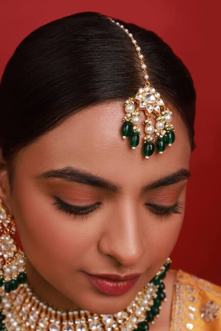 Shop_Namasya_Green Pearls, Beads, Diamonds Kundan Embellished Choker Necklace Set _Online_at_Aza_Fashions