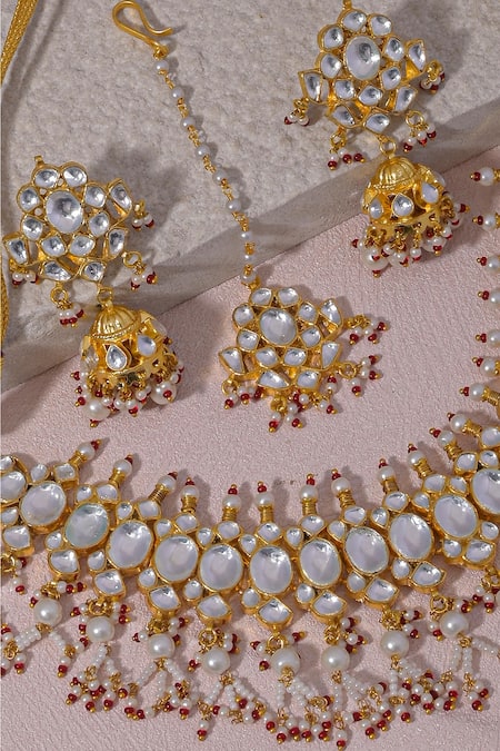 Namasya_White Pearls Kundan And Drop Embellished Necklace Set _Online_at_Aza_Fashions