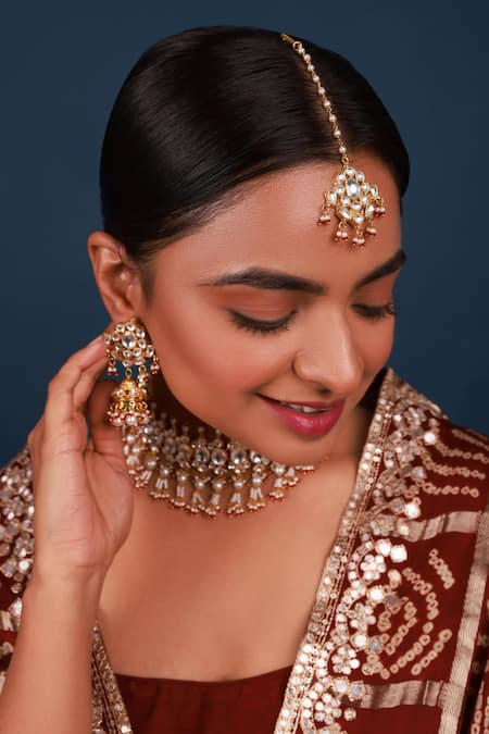 Shop_Namasya_White Pearls Kundan And Drop Embellished Necklace Set _Online_at_Aza_Fashions