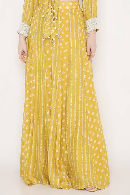 Bha Sha Yellow Muslin, Linen Beads, Sequins Open Neck Natasha Printed Skirt Bustier Set at Aza Fashions Bha Sha_Yellow Muslin, Linen Beads, Sequins Open Neck Natasha Printed Skirt Bustier Set _at_Aza_Fashions