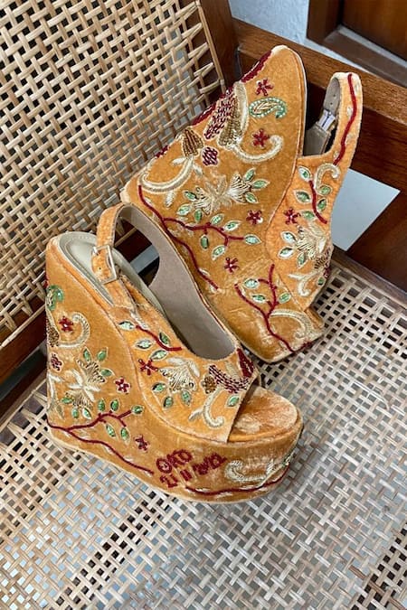 Tiesta Yellow Embroidery Nazm Open Toe Wedges at Aza Fashions Tiesta_Yellow Embroidery Nazm Open Toe Wedges _at_Aza_Fashions