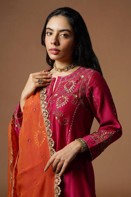 OMI Pink Silk, Chanderi Embroidery, Zari V-neck Floral Flared Kurta Set Online at Aza Fashions OMI_Pink Silk, Chanderi Embroidery, Zari V-neck Floral Flared Kurta Set _Online_at_Aza_Fashions