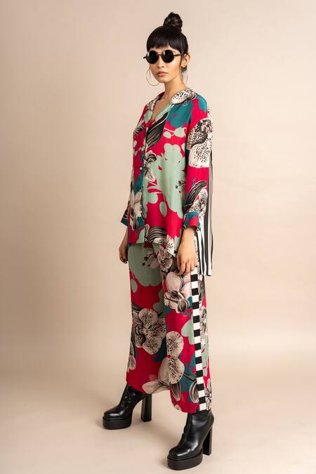 Nupur Kanoi_Magenta Crepe Collared Flower Print Shirt And Pyjama Set_Online_at_Aza_Fashions