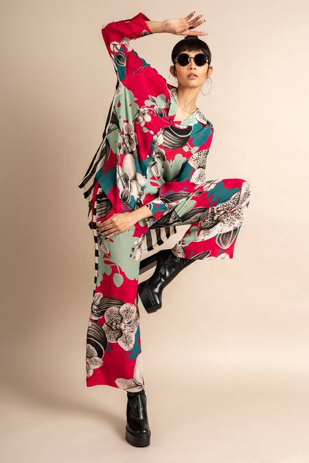 Nupur Kanoi_Magenta Crepe Collared Flower Print Shirt And Pyjama Set_at_Aza_Fashions