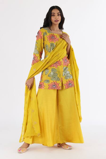 Buy_Nakita Singh_Yellow Satin, Silk Embroidery, Sequins Square Neck Lotus Kurta Set_Online_at_Aza_Fashions