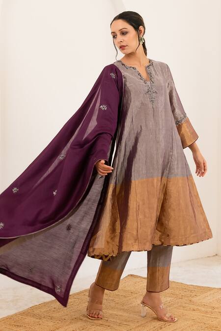 Buy_Pairaahan_Purple Kurta And Pant Tissue Metallic Colour Block Set With Chanderi Dupatta