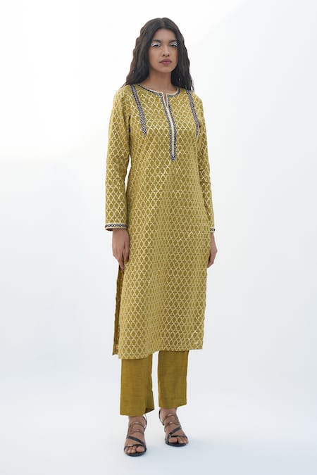 Nadima Saqib_Green Chanderi, Jacquard Mirrors, Zari, Embroidery Split V-neck Kurta And Pant Set _Online_at_Aza_Fashions