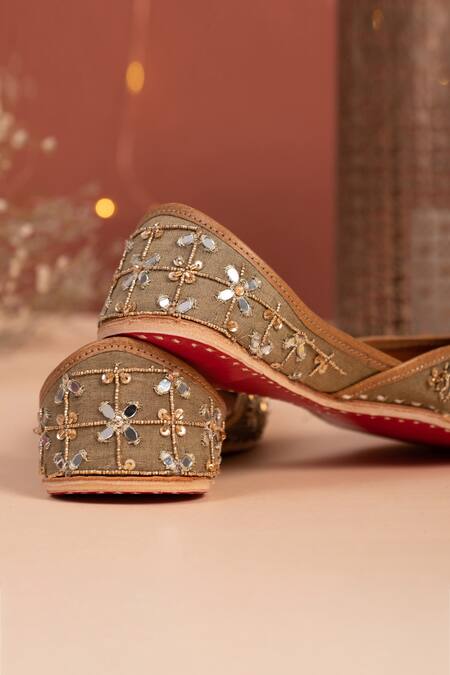 House Of Vian_Gold Nihaar Mirror Embrodiered Juttis _Online_at_Aza_Fashions
