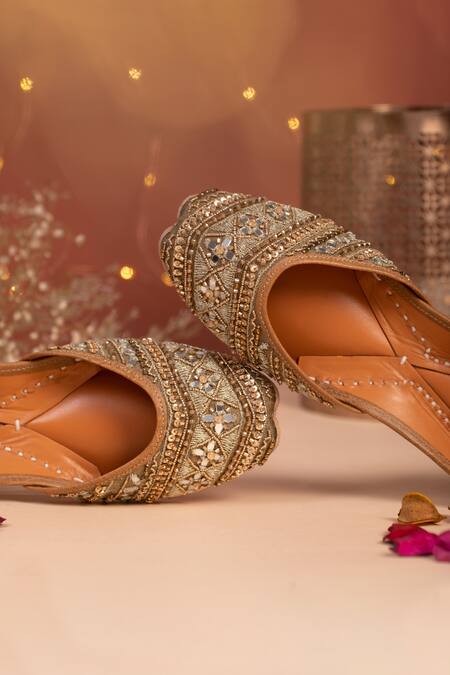 Buy_House Of Vian_Gold Nihaar Mirror Embrodiered Juttis _Online_at_Aza_Fashions