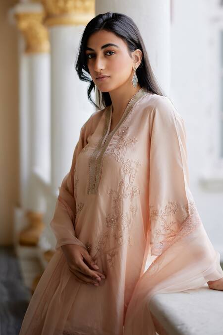 Label Nimbus Peach Habutai Silk Hand Embroidered Salli V Neck Kurta Pant Set Online at Aza Fashions Label Nimbus_Peach Habutai Silk Hand Embroidered Salli V Neck Kurta Pant Set _Online_at_Aza_Fashions