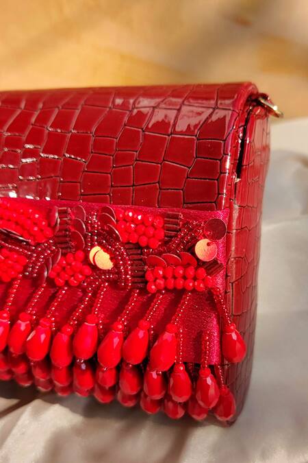 House Of Vian_Red Beads, Pearls Noorie Layered Tasselled Clutch _Online_at_Aza_Fashions