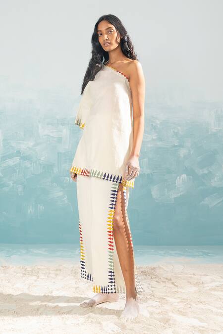 Buy_Ikai By Ragini Ahuja_Ivory Cotton Cut Work, Applique Nile High Slit Cut-work Detailed Pant_Online_at_Aza_Fashions