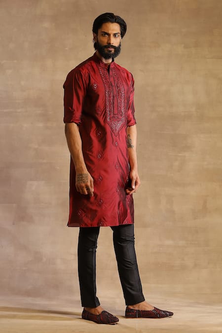 Buy_Raghavendra Rathore Jodhpur_Maroon Raw Silk Floral Pattern Embroidered Kurta_Online_at_Aza_Fashions