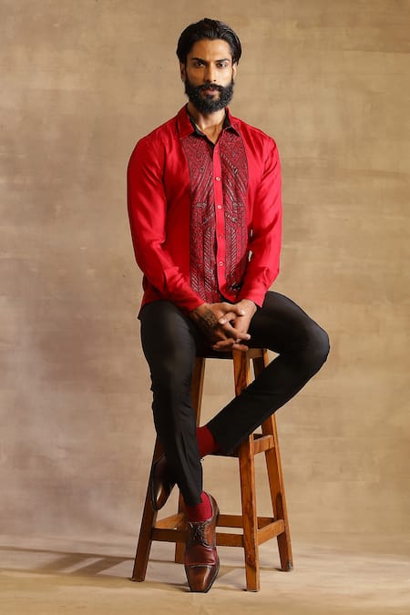 Raghavendra Rathore Jodhpur_Red Silk Embroidered Geometric Pattern Shirt _at_Aza_Fashions