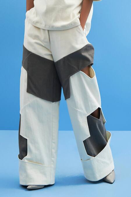 Siddhant Agrawal_White Cotton Structured Layered Trouser _Online_at_Aza_Fashions