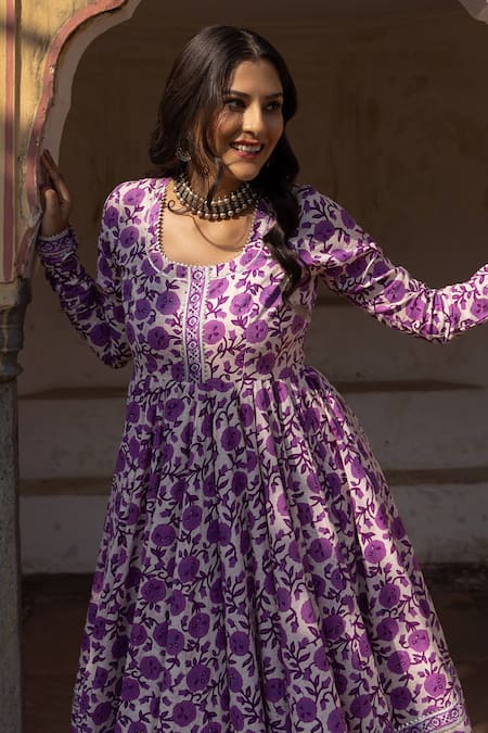 Buy_Pomcha Jaipur_Purple Cotton, Organza Gota Patti, Embroidery Monsoon Lilly Printed Anarkali Set _Online_at_Aza_Fashions