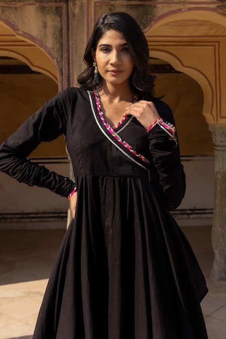 Buy_Pomcha Jaipur_Black Cotton, Organza Embroidery, Gota Patti V-neck Angrakha Anarkali Set _Online_at_Aza_Fashions