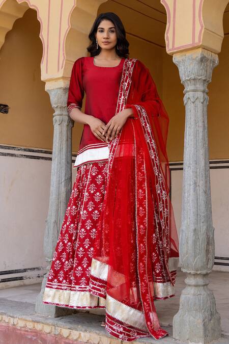 Buy_Pomcha Jaipur_Red Taffeta, Cotton, Net Gota Patti Scoop Neck Mirza Short Kurta Lehenga Set _Online_at_Aza_Fashions