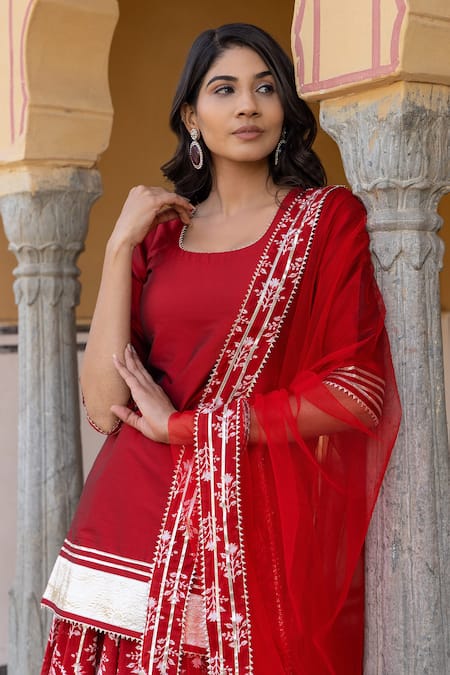Shop_Pomcha Jaipur_Red Taffeta, Cotton, Net Gota Patti Scoop Neck Mirza Short Kurta Lehenga Set _Online_at_Aza_Fashions